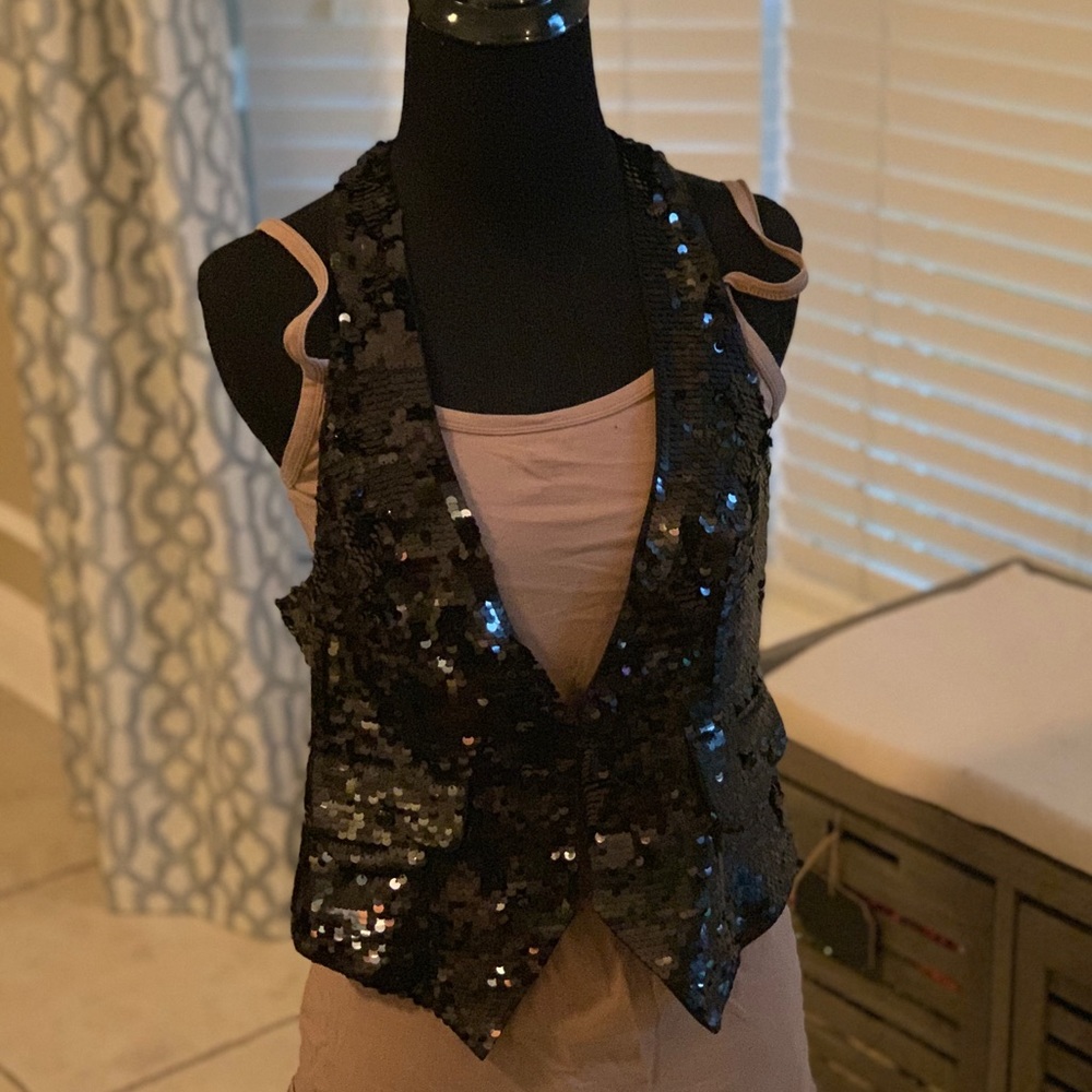 Black sequin vest from express
